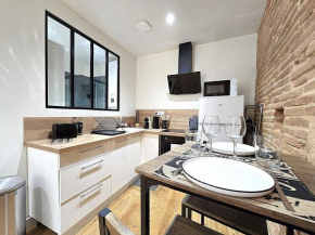 Le Briand - Studio pour 2 personnes - Climatisation - Fibre internet - 5 min à pied de la gare et du centre-ville - Places de stationnements gratuites sur toute l'avenue